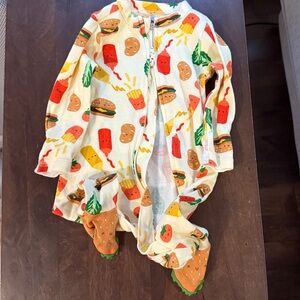 0-3 M Nb or 3-6 M old NAvy 3D Hamburger Sleeper FOotie one piece pajamas BBQ